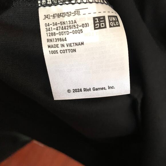 Uniqlo x Riot League of Legends Arcane Jinx Graphic T-shirt in Black - Picture 8 of 9